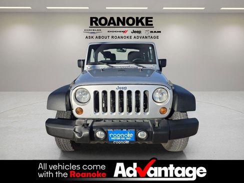 Used 2012 Jeep Wrangler Sport image 4