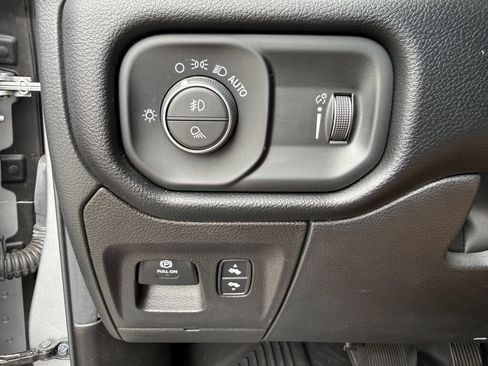Used 2022 RAM 1500 Big Horn AWD/4WD image 29