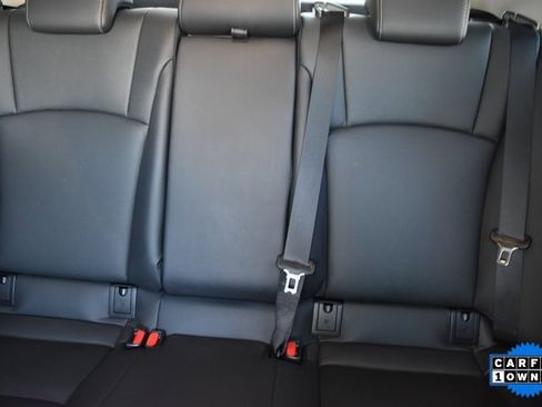 Used 2025 Lexus ES 300h 300h image 9