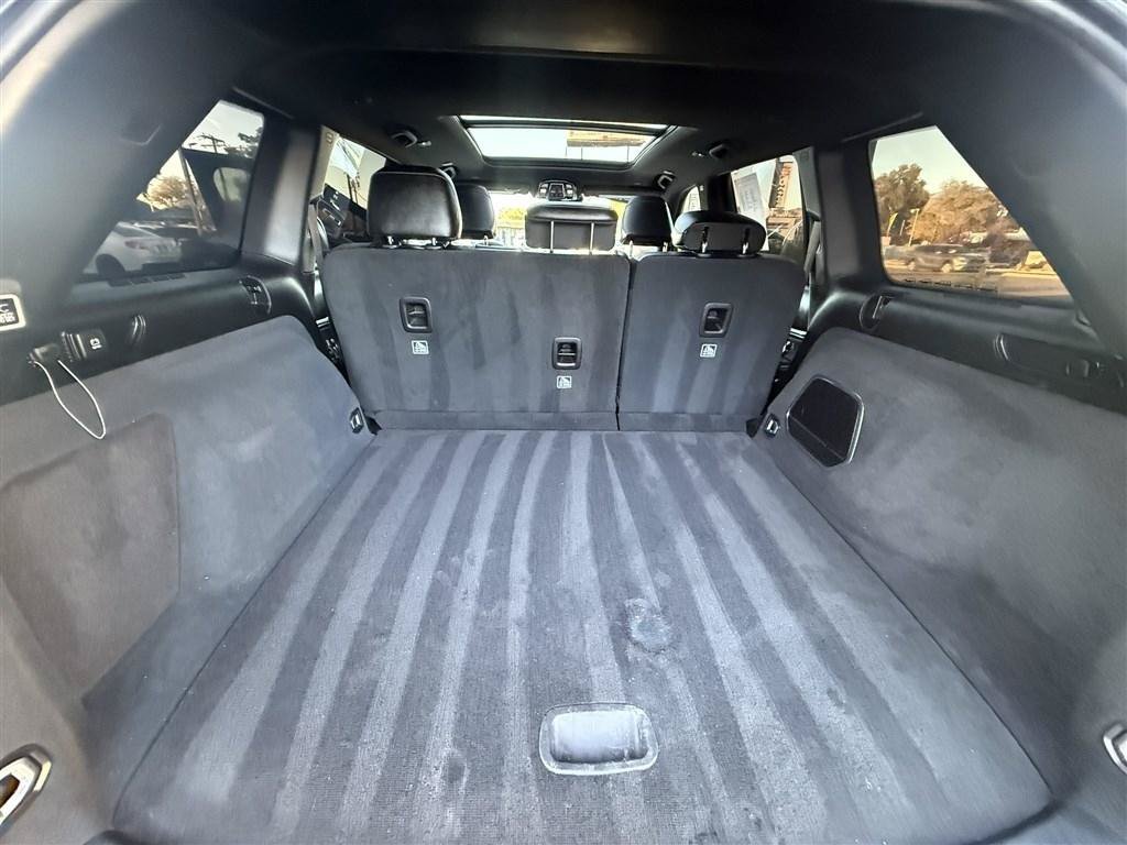 Used 2023 Jeep Grand Cherokee Overland AWD/4WD image 20