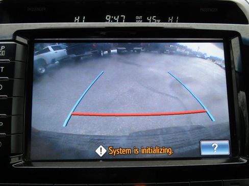 Used 2014 Toyota Land Cruiser image 24