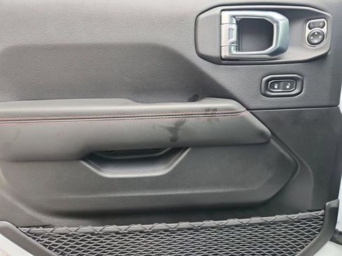 Used 2026 Jeep Wrangler Unlimited Rubicon image 22