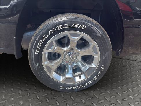 Used 2019 RAM 1500 Big Horn RWD image 29