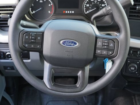 Used 2025 Ford F550 4x4 Crew Cab image 24
