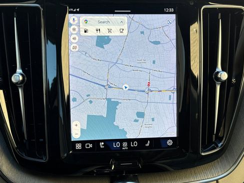 Used 2023 Volvo XC60 B5 Ultimate image 22