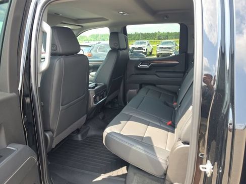 Used 2025 GMC Sierra 1500 Denali w/ Denali Reserve Package AWD/4WD image 10