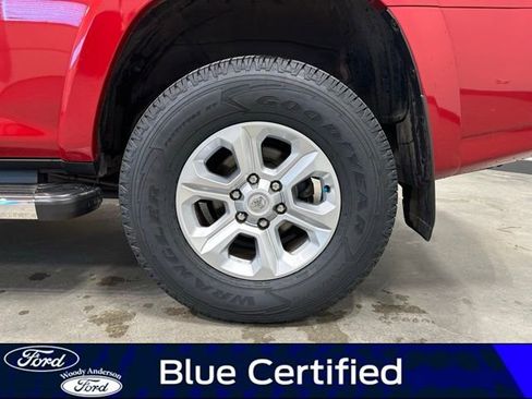 Used 2022 Toyota 4Runner SR5 Premium image 8