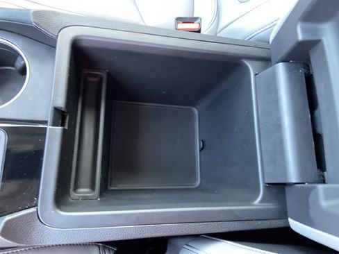 Used 2025 Honda Pilot Touring image 42