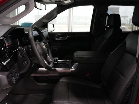 Used 2025 Chevrolet Silverado 1500 LTZ AWD/4WD image 14