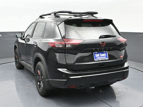 New 2026 Nissan Rogue Rock Creek image 4
