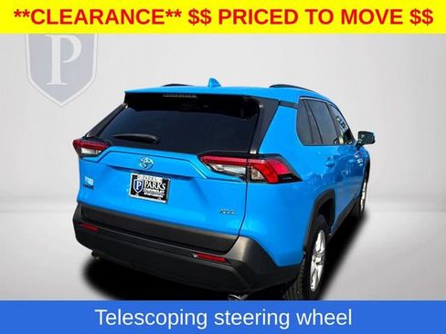 Used 2020 Toyota RAV4 XLE FWD image 7