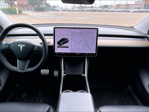 Used 2021 Tesla Model Y Long Range AWD/4WD image 10