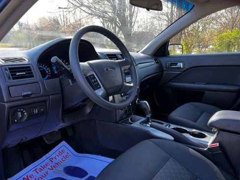 Used 2011 Ford Fusion SE image 12