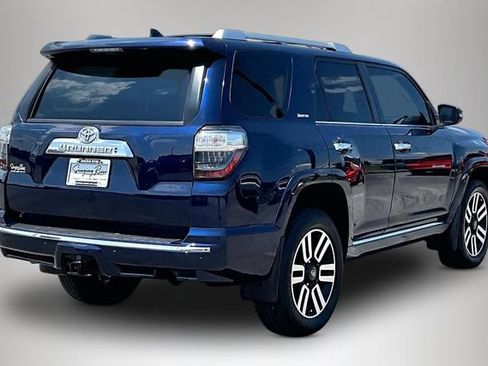 Used 2022 Toyota 4Runner Limited AWD/4WD image 5