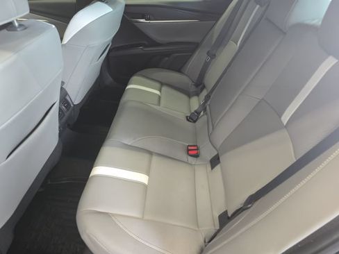 Used 2025 Toyota Camry SE AWD/4WD image 16