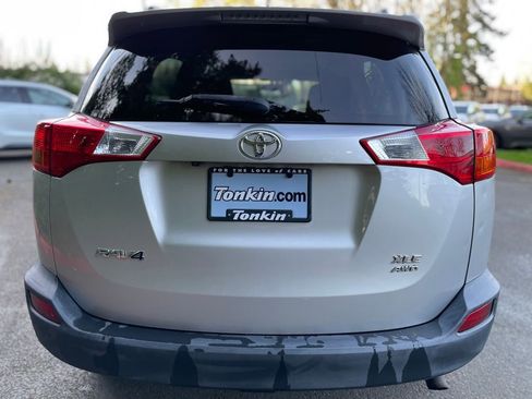 Used 2013 Toyota RAV4 XLE AWD/4WD image 5