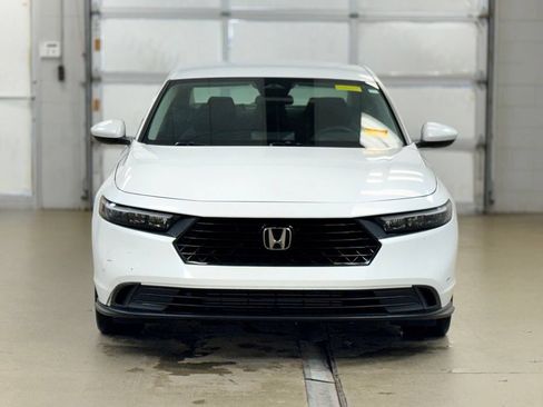 Used 2023 Honda Accord LX image 2