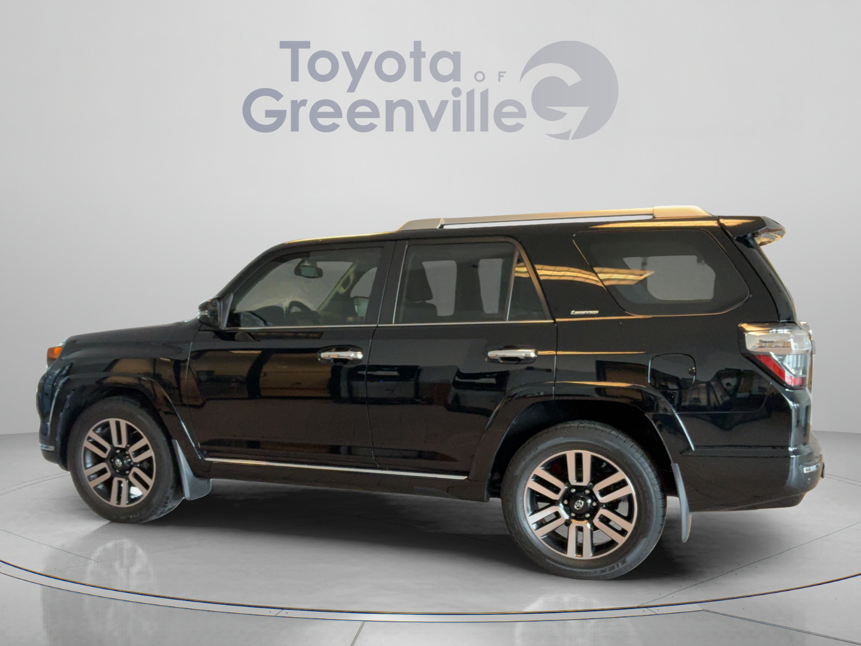 Used 2018 Toyota 4Runner Limited RWD image 2