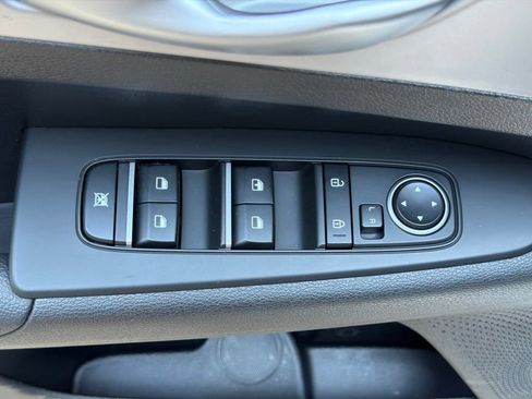 Used 2023 Kia Forte LXS FWD image 16