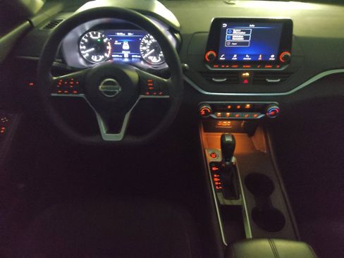 Used 2019 Nissan Altima 2.5 S FWD image 22