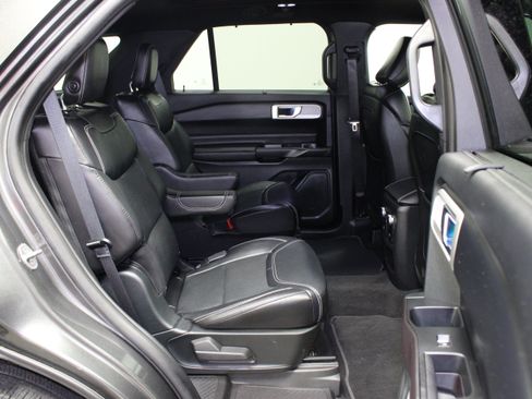 Used 2020 Ford Explorer ST AWD/4WD image 17