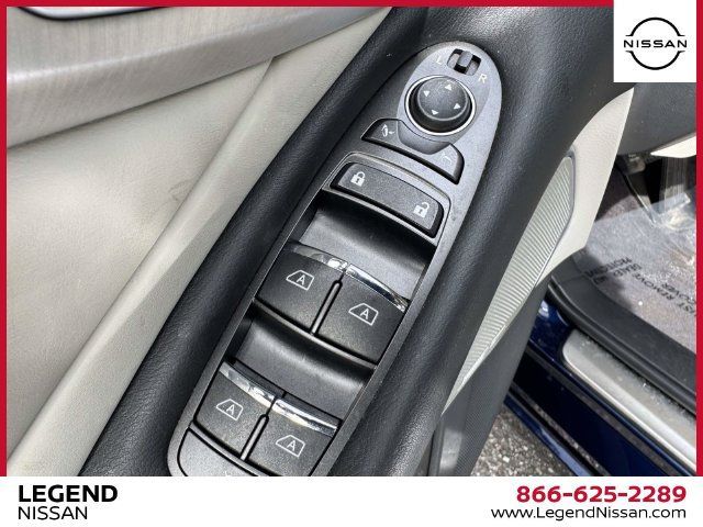 Used 2023 INFINITI Q50 Luxe w/ Cargo Package AWD/4WD image 18