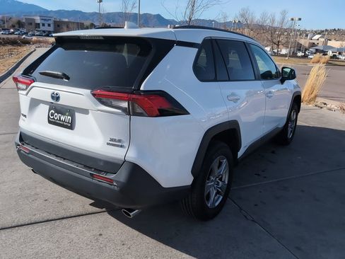 Used 2024 Toyota RAV4 XLE image 8