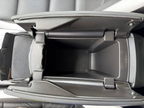 Used 2024 Buick Envision Sport Touring image 24