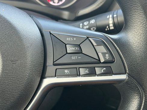 Certified 2025 Nissan Sentra SV FWD image 19