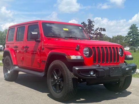 Used 2021 Jeep Wrangler Unlimited Sahara AWD/4WD image 1