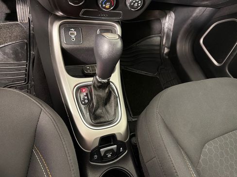 Used 2018 Jeep Compass Sport FWD image 16
