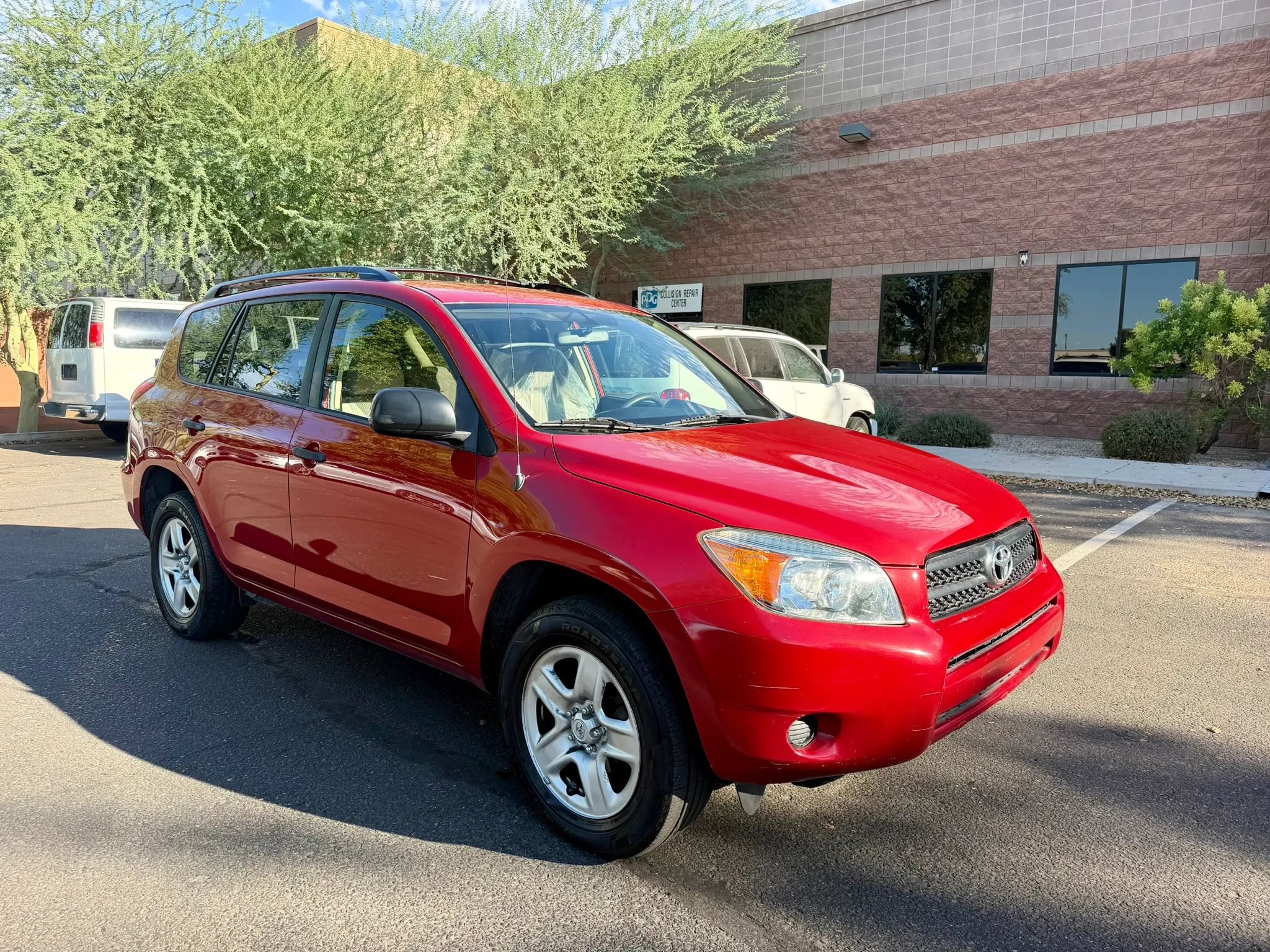 Used 2006 Toyota RAV4 2WD image 3