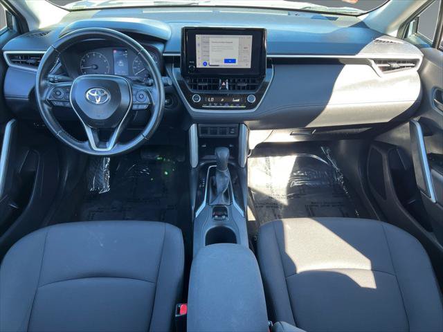 Certified 2025 Toyota Corolla Cross LE FWD image 10