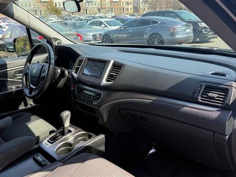 Used 2019 Honda Ridgeline Sport image 9
