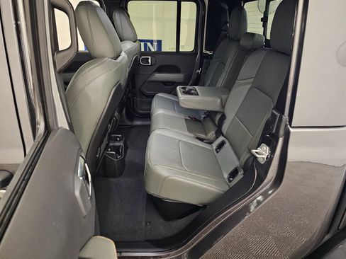 New 2026 Jeep Gladiator Mojave image 37