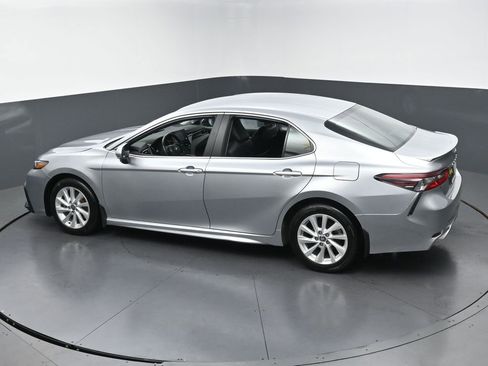 Used 2024 Toyota Camry SE FWD image 40