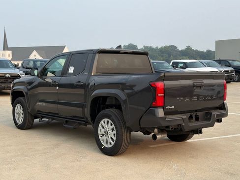 New 2026 Toyota Tacoma SR5 AWD/4WD image 3