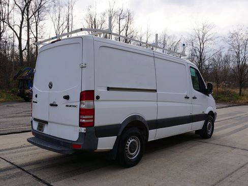 Used 2012 Mercedes-Benz Sprinter 2500 image 6