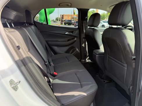 Used 2024 Buick Encore GX Preferred FWD image 24