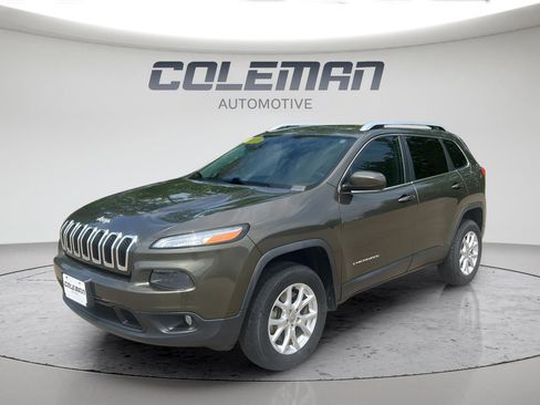 Used 2015 Jeep Cherokee Latitude w/ Comfort/Convenience Group AWD/4WD image 1