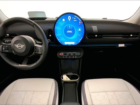 Certified 2025 MINI Cooper S image 16