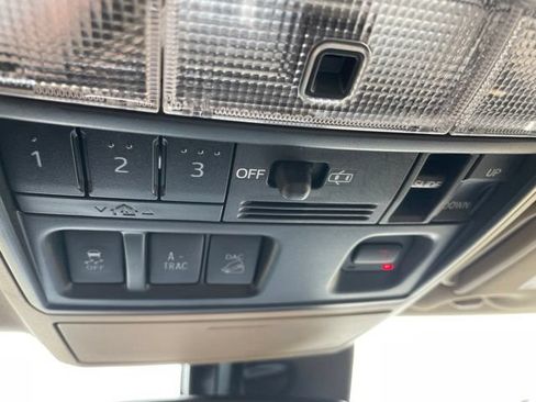 Used 2022 Toyota 4Runner SR5 Premium w/ Moonroof Package AWD/4WD image 51