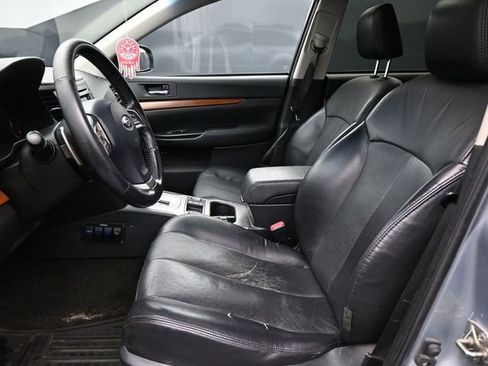 Used 2014 Subaru Outback 2.5i Limited w/ Moonroof Package image 11