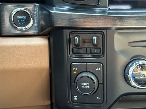 Used 2024 Ford F350 Lariat w/ Lariat Ultimate Package AWD/4WD image 26
