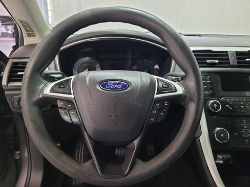 Used 2014 Ford Fusion S image 22