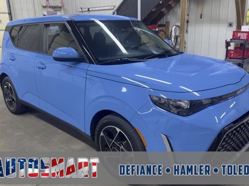 Used 2024 Kia Soul EX image 1