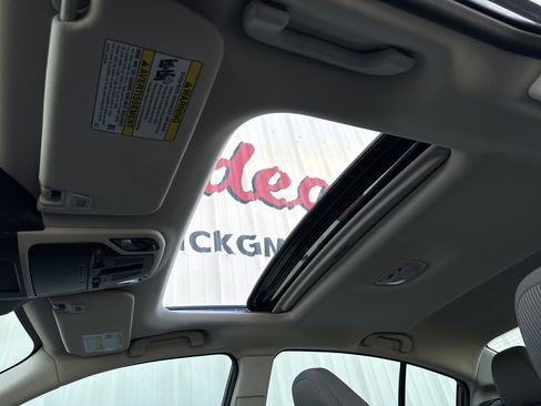 Used 2025 Subaru Legacy Premium image 12