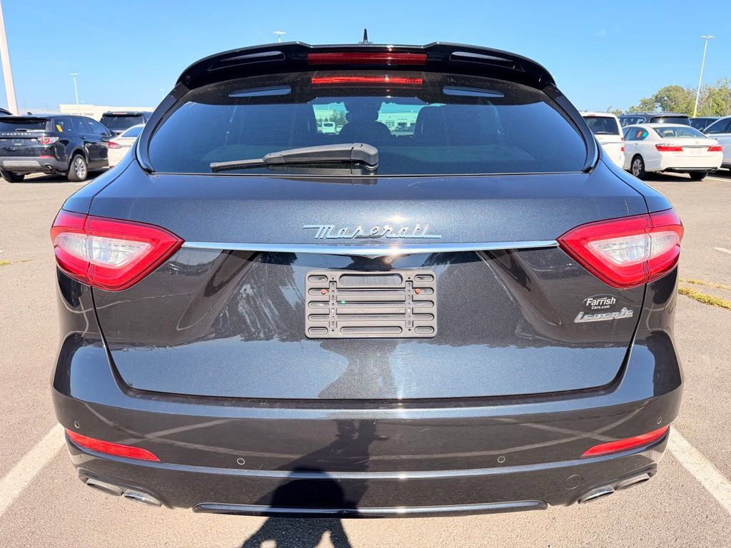 Used 2017 Maserati Levante w/ Sport Package AWD/4WD image 7
