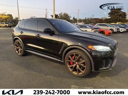 Used 2020 Jaguar F-PACE SVR image 8