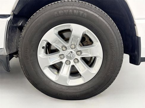 Used 2024 RAM 1500 Laramie RWD image 23